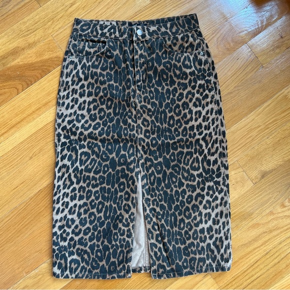 Zara size small leopard high waisted midi skirt with slit - Picture 2 of 4